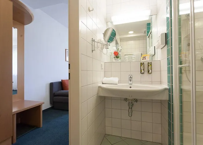 Parkhotel Hirschwang 4*