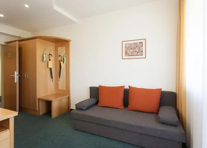 Parkhotel Hirschwang 4*