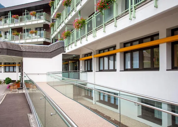 Parkhotel Hirschwang 4*